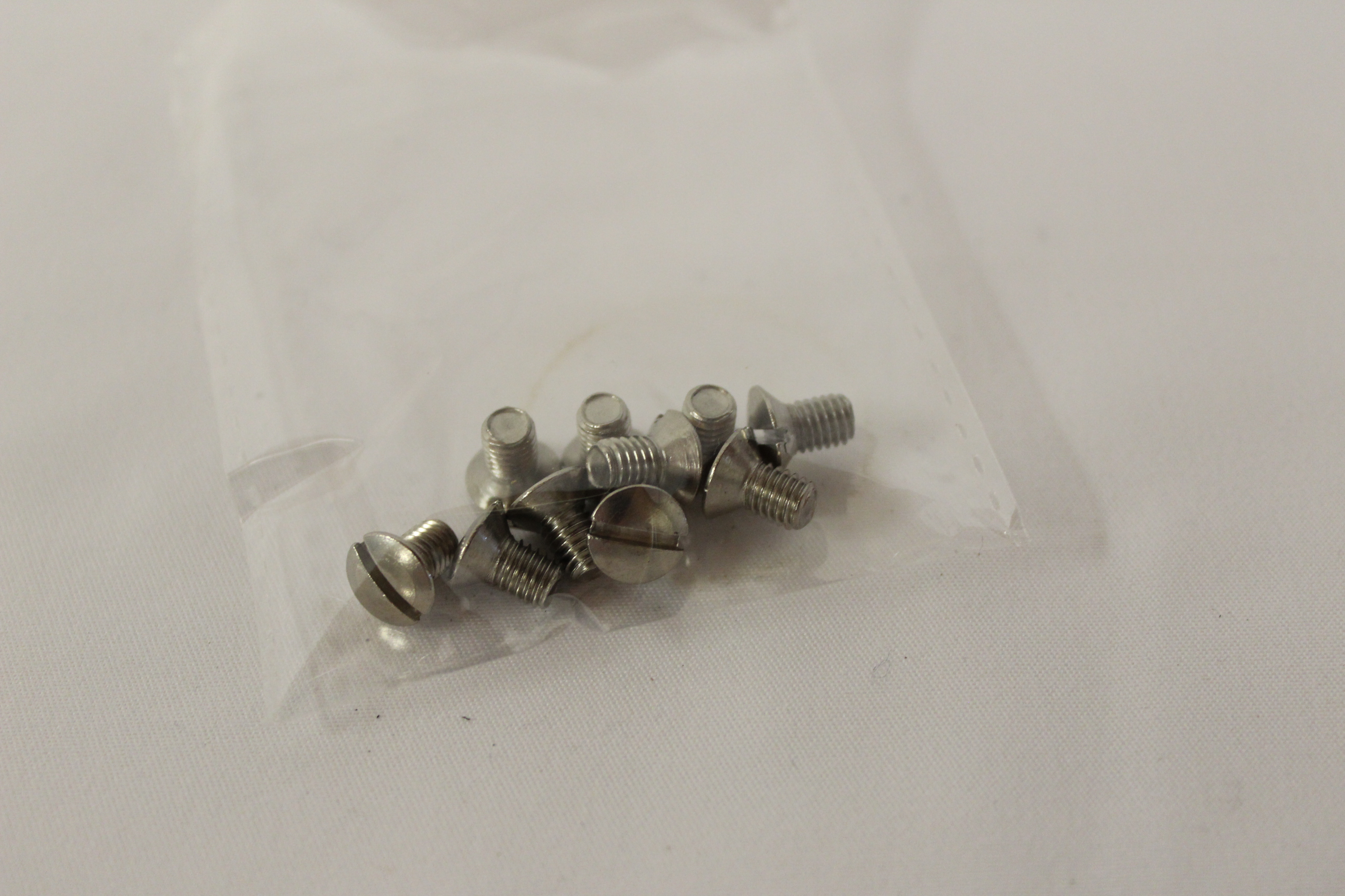 Linsenschraube M5 x 8, 10er Päckchen