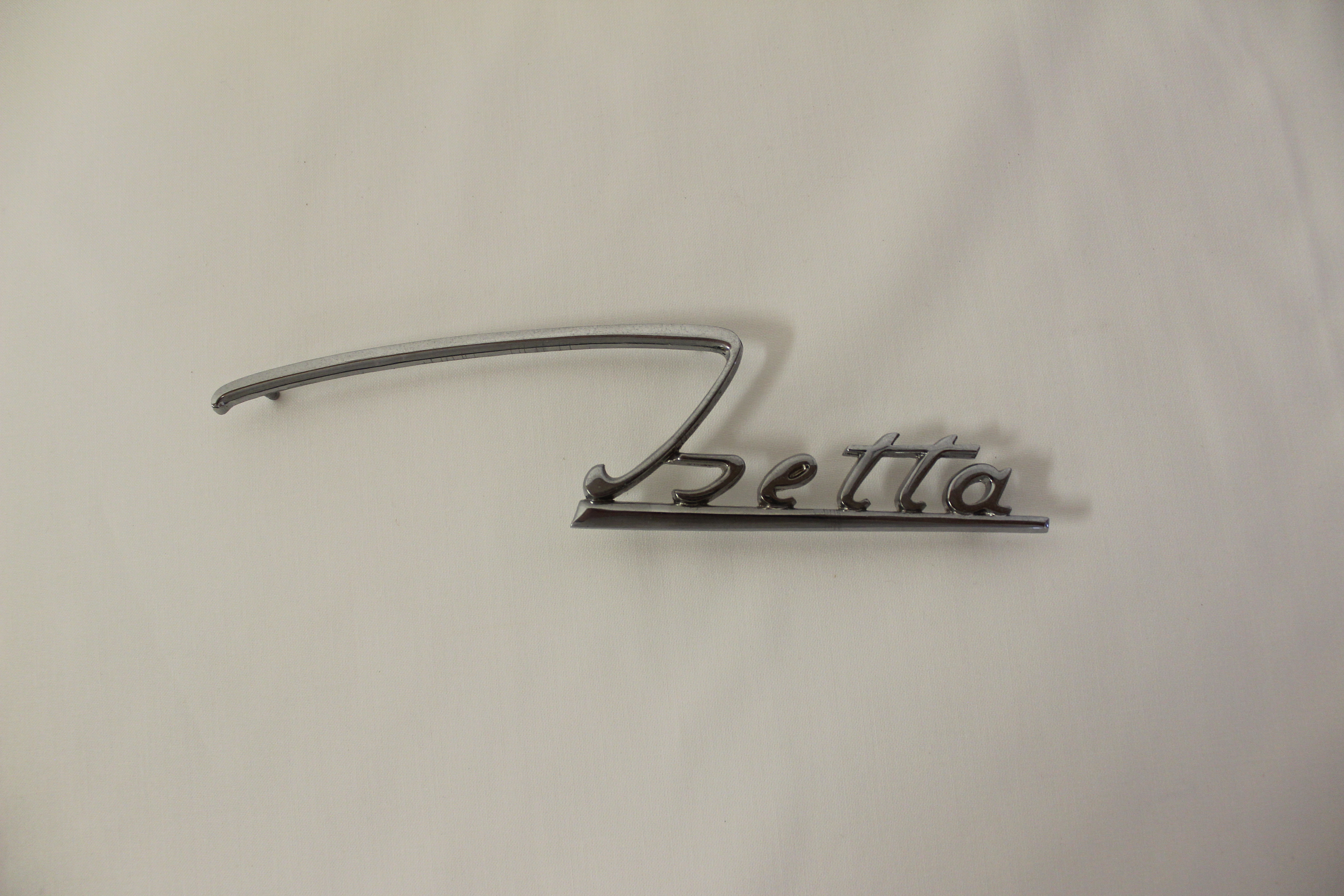 Isetta, ab BJ58, Schriftzug, verchromt