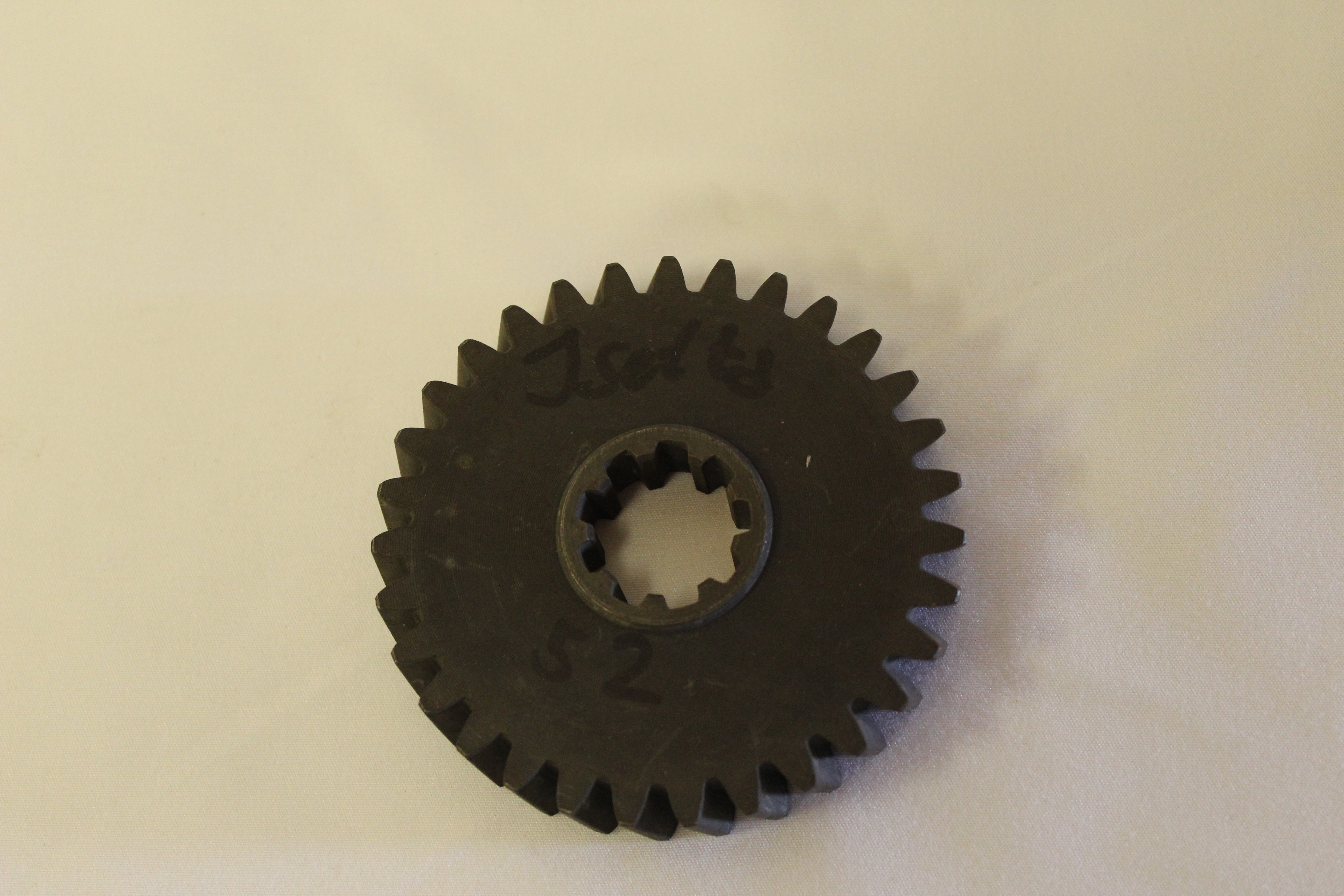 Vorgelegezahnrad auf Nebenwelle