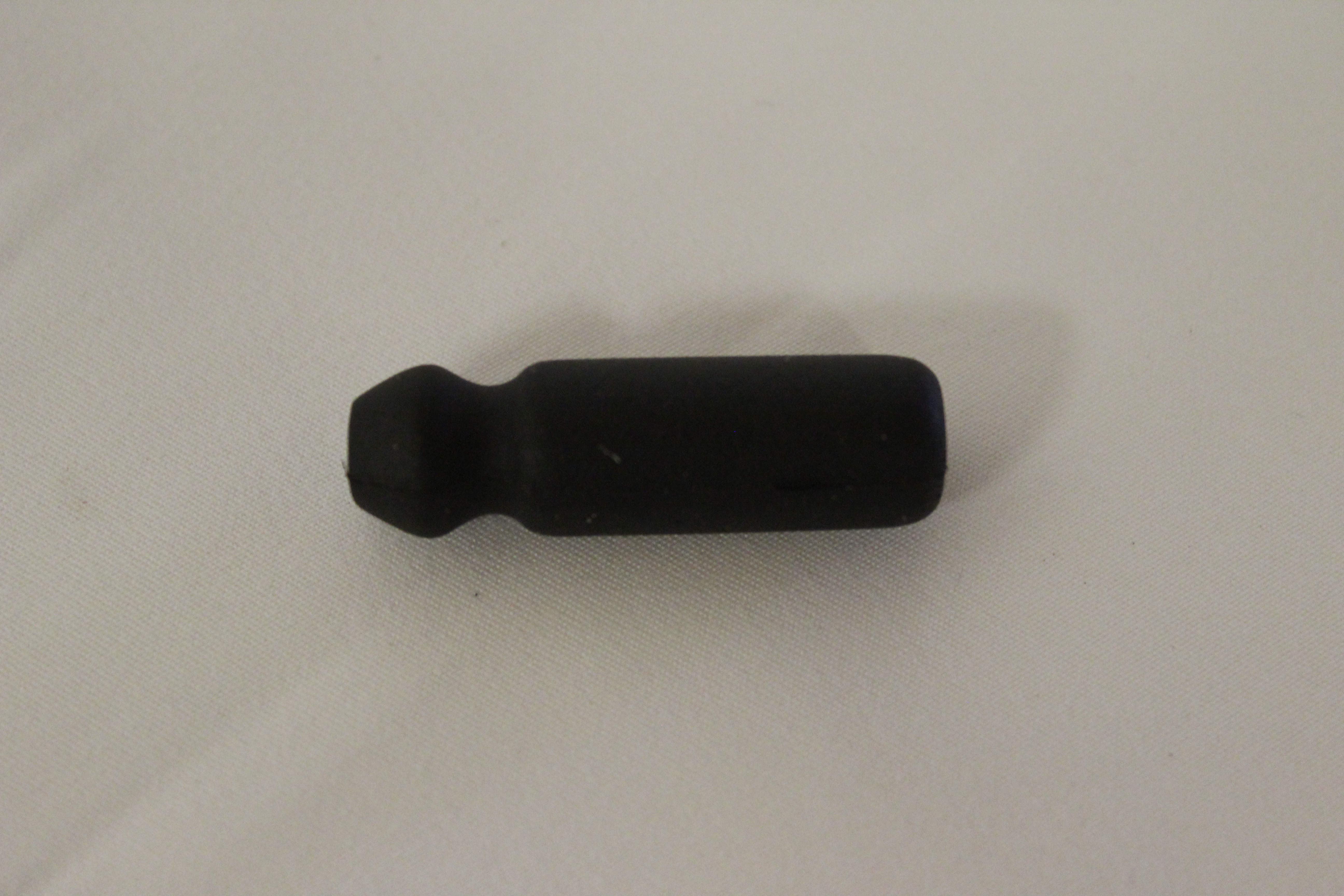 Gummimanschette am Gaszug und 2. Rahmenträger