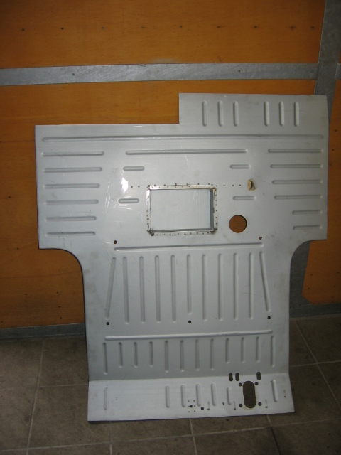 Bodenblech inkl. Batteriekasten