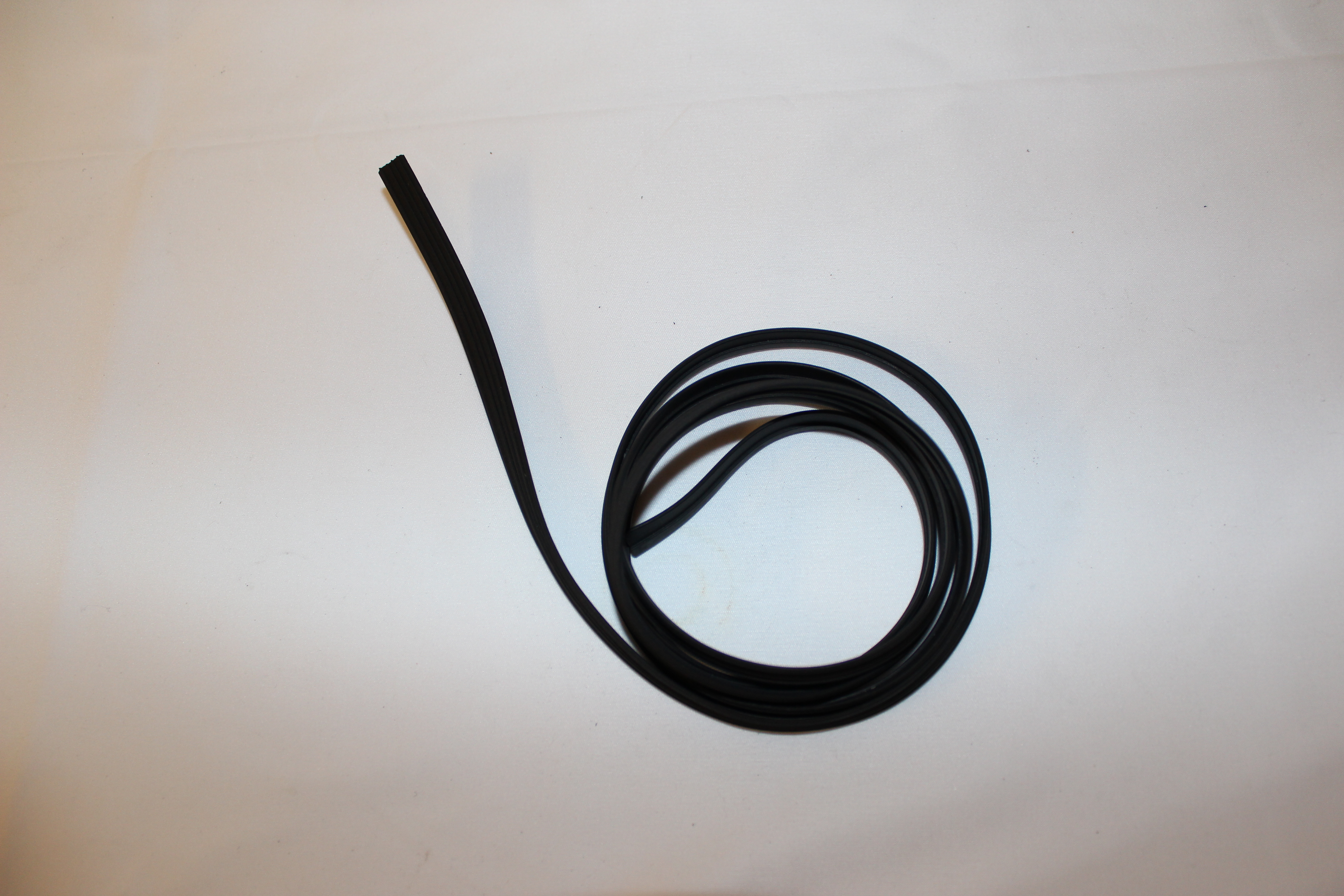 Gummisteifen Motordeckel