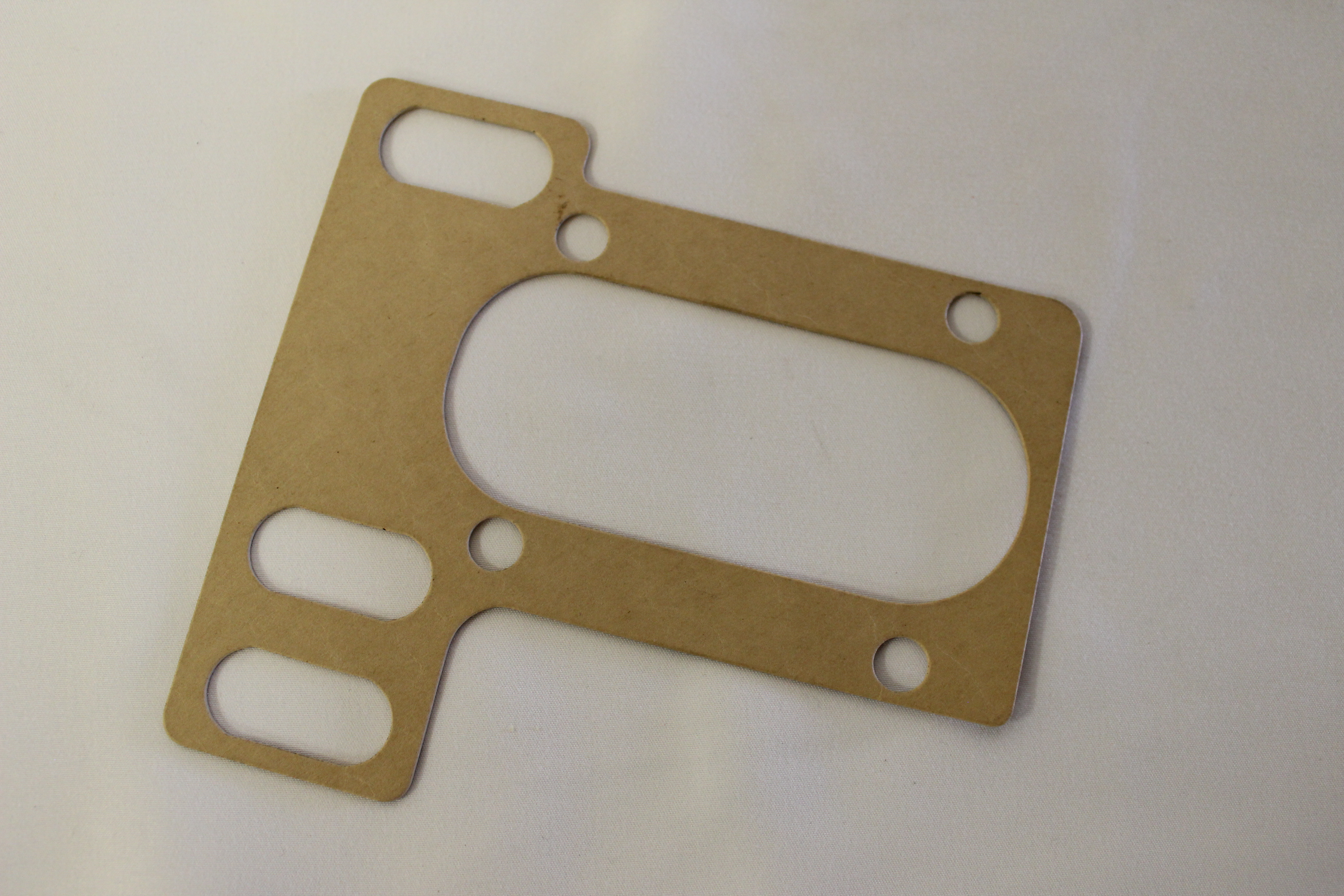 Papierdichtung unter Lenkgehäuse