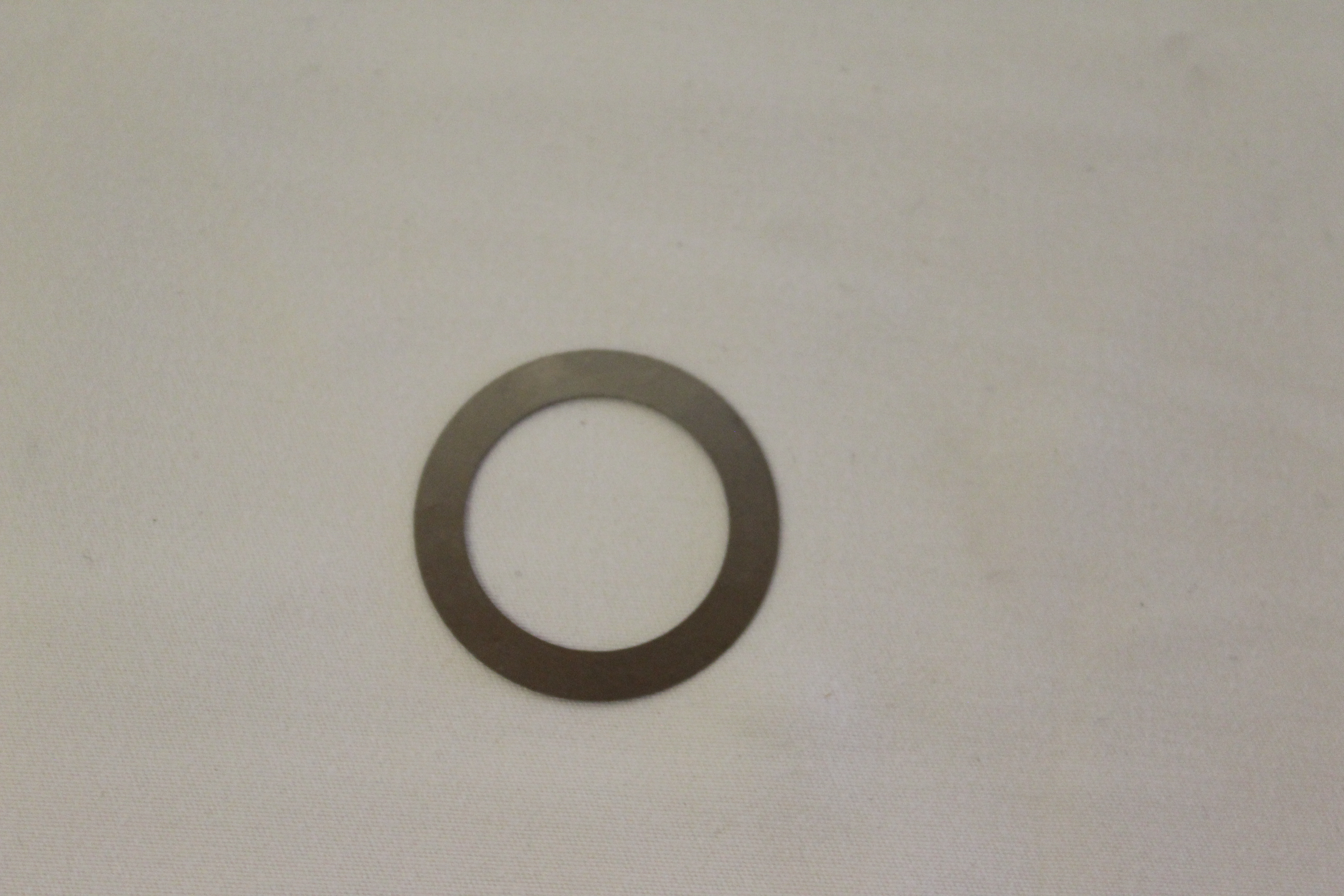 Ausgleichsscheiben oben und unten 25x35x0,25