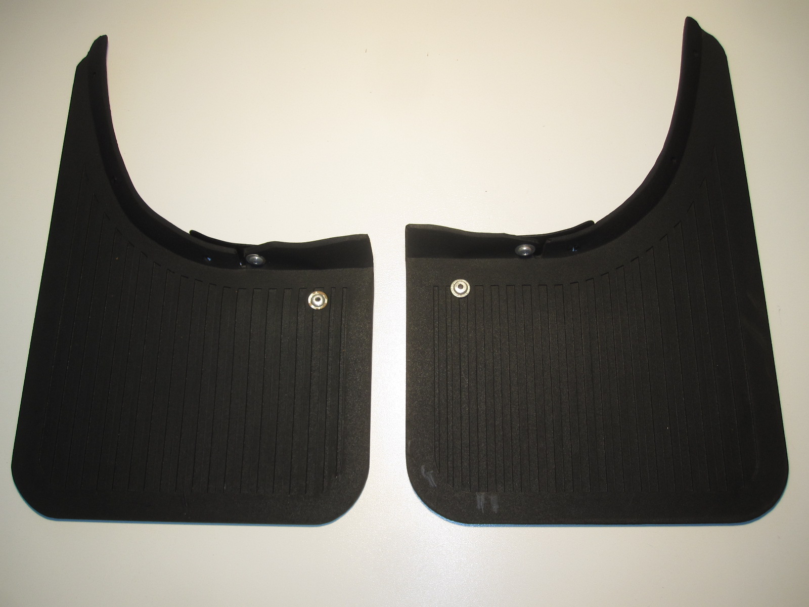 Schmutzfänger vorne