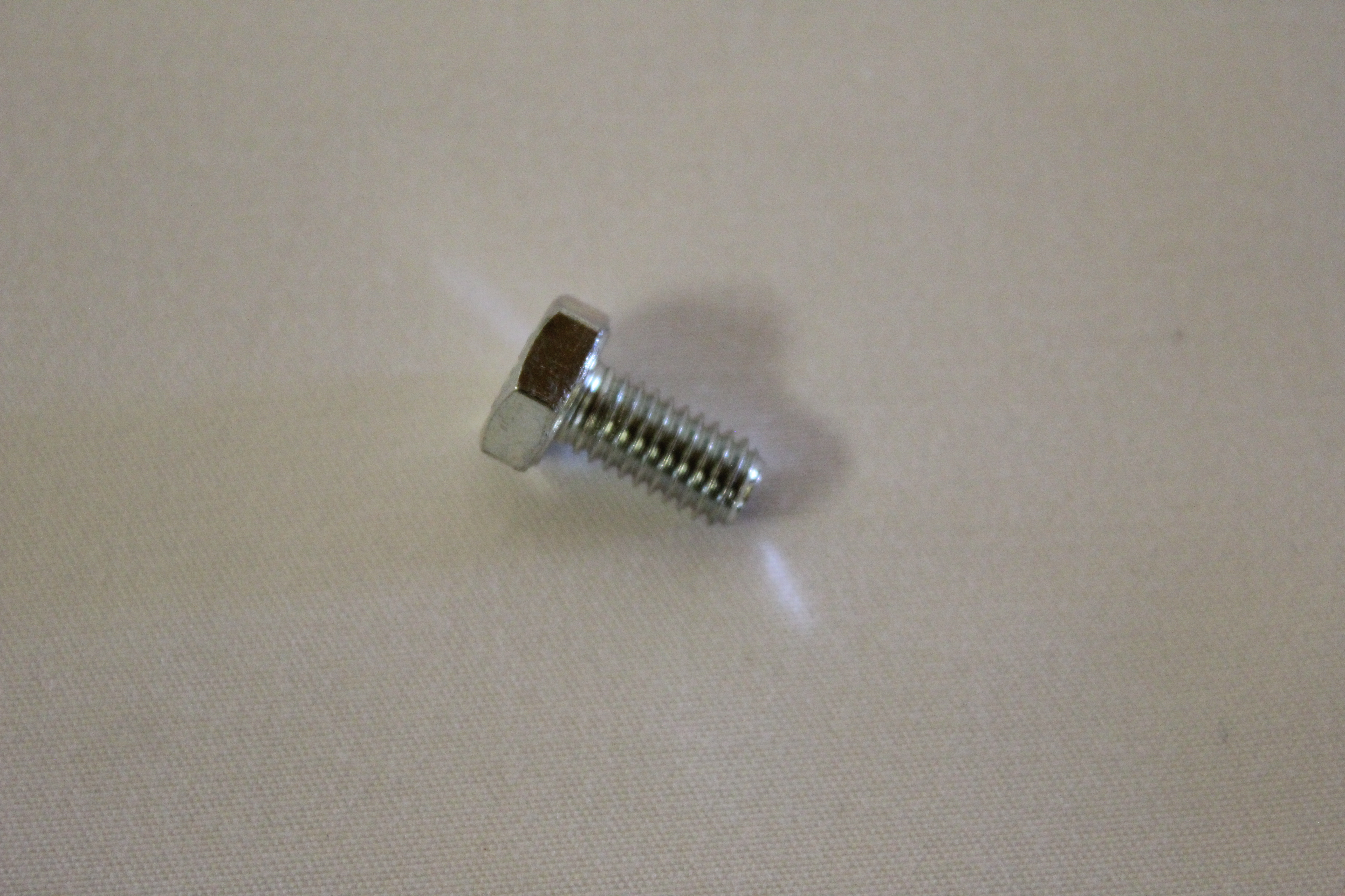 Sechskantschraube M6 x 12