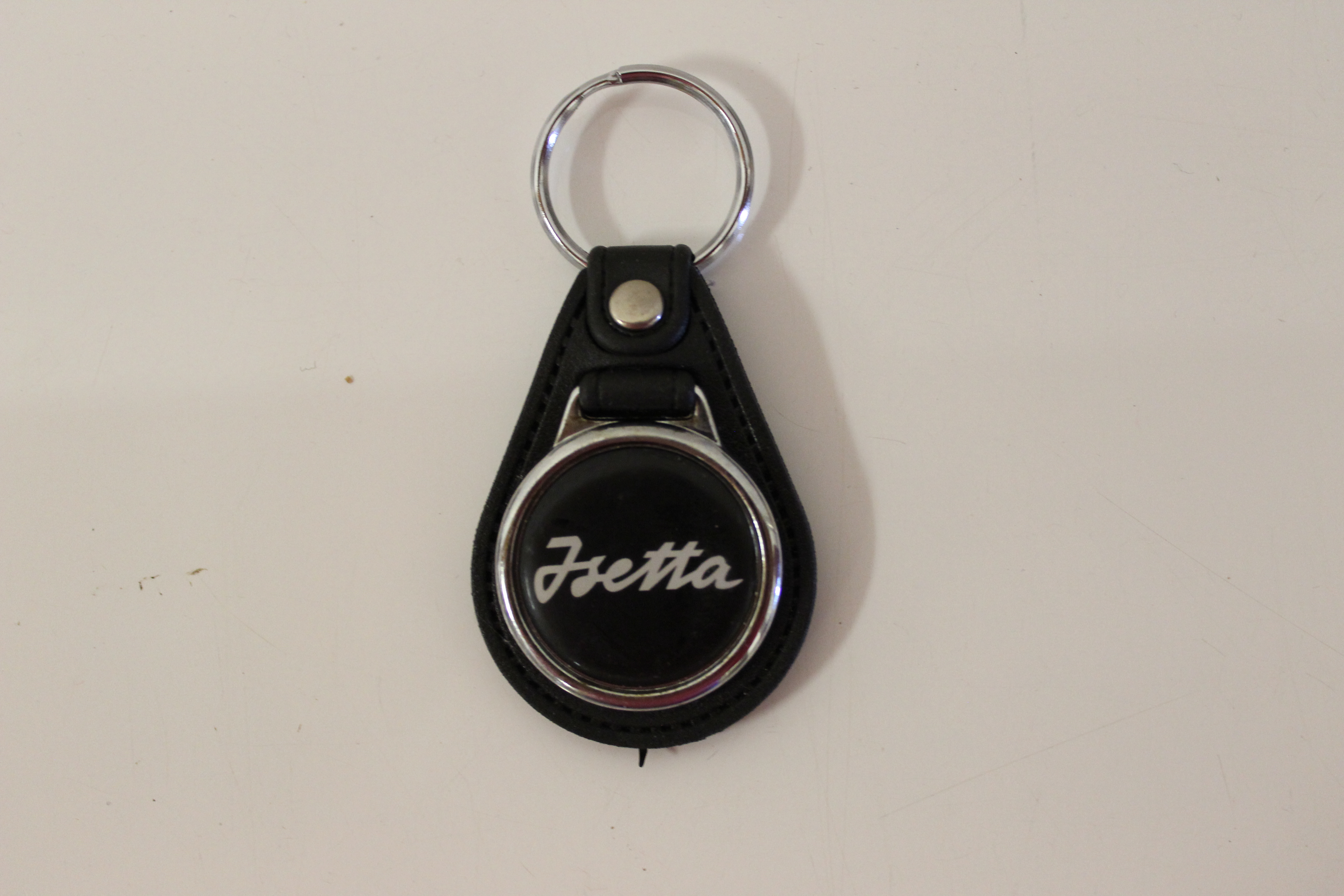 Schlüsselanhänger Leder Isetta in schwarz