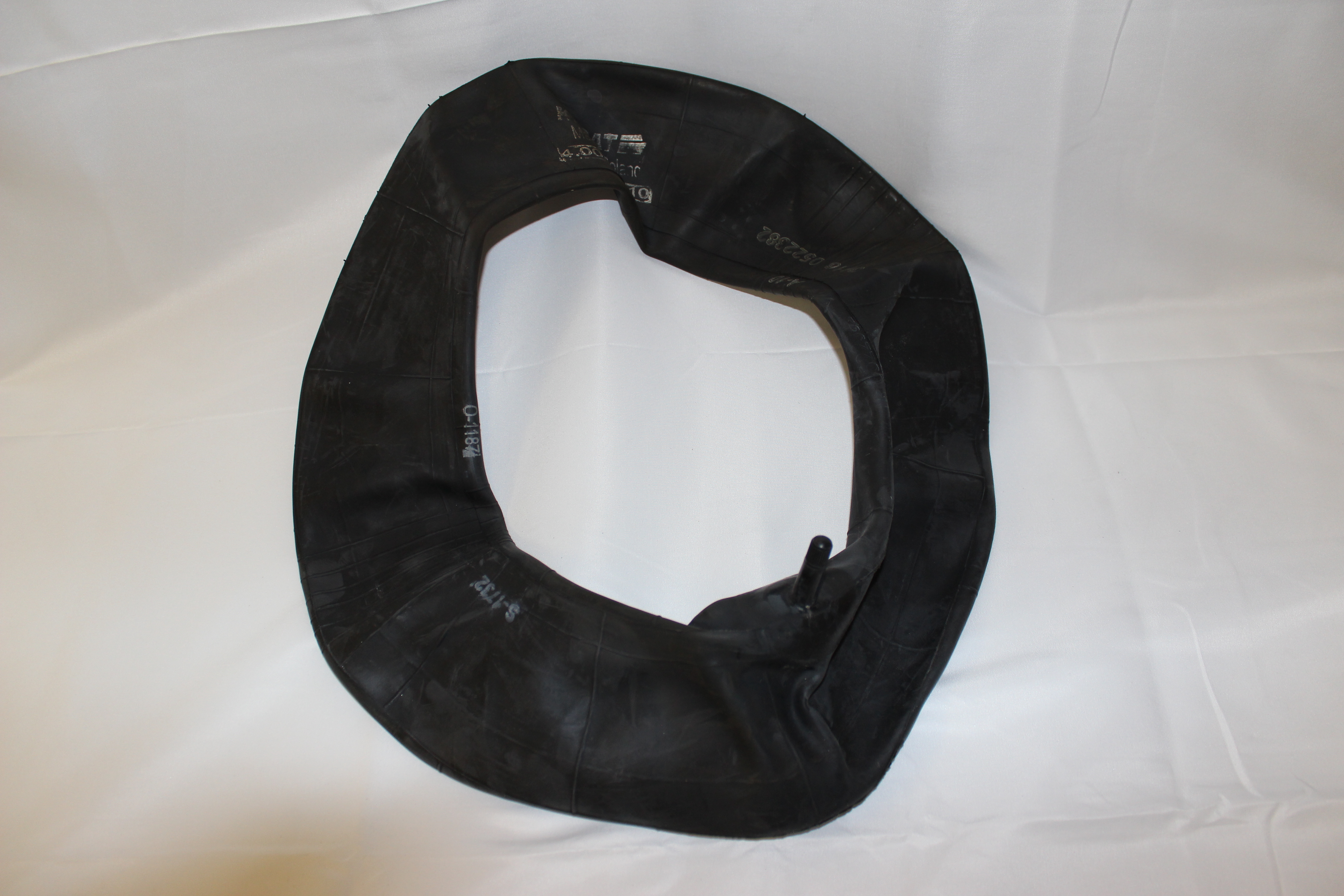 Schlauch mit geradem Ventil TR 87