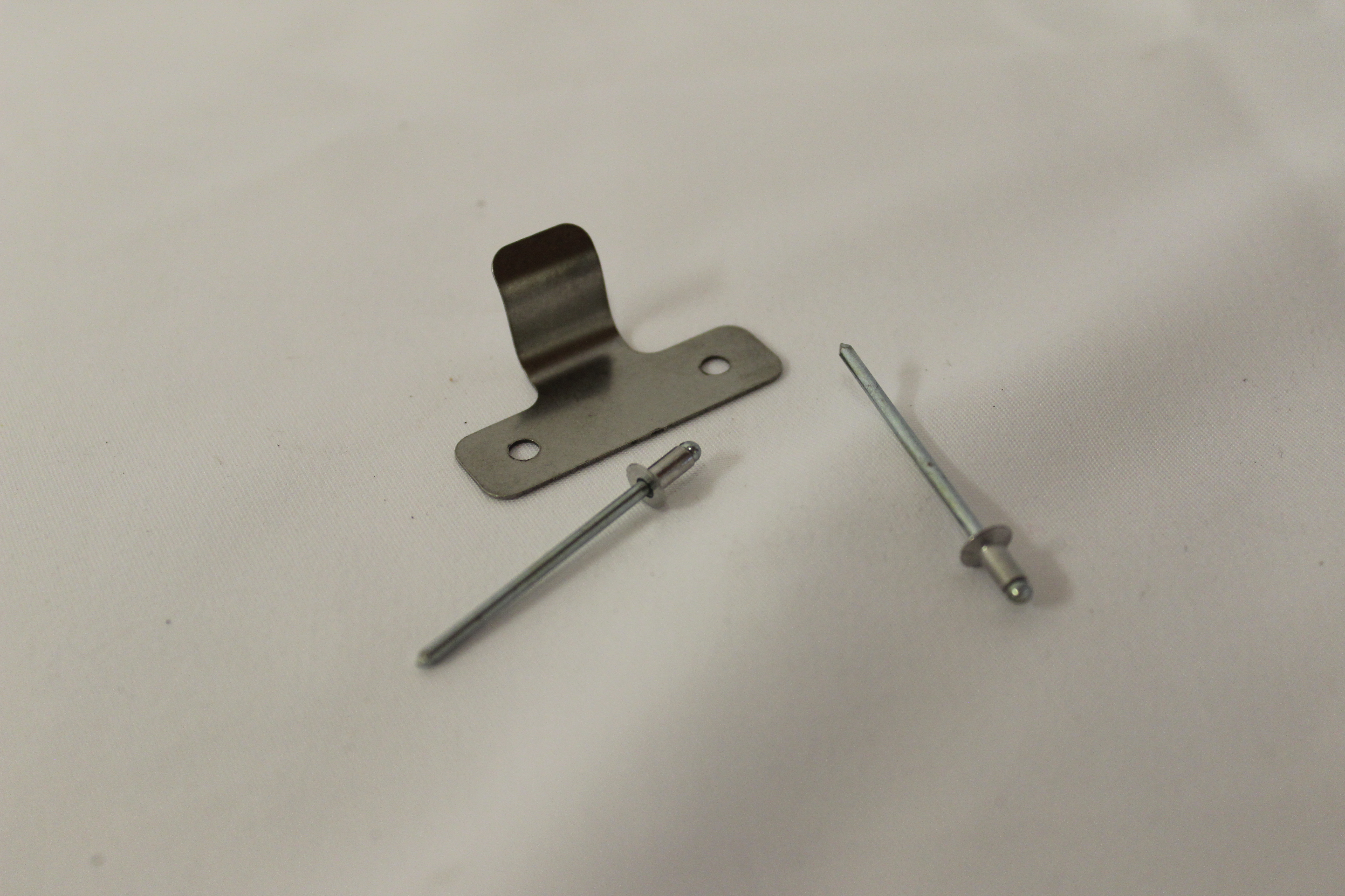 Rep. Bef.Lasche f. Innenverkldg.(1Lasche+2Nieten)