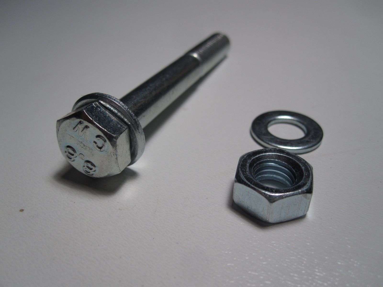 Sechskantschraube M8 x 60