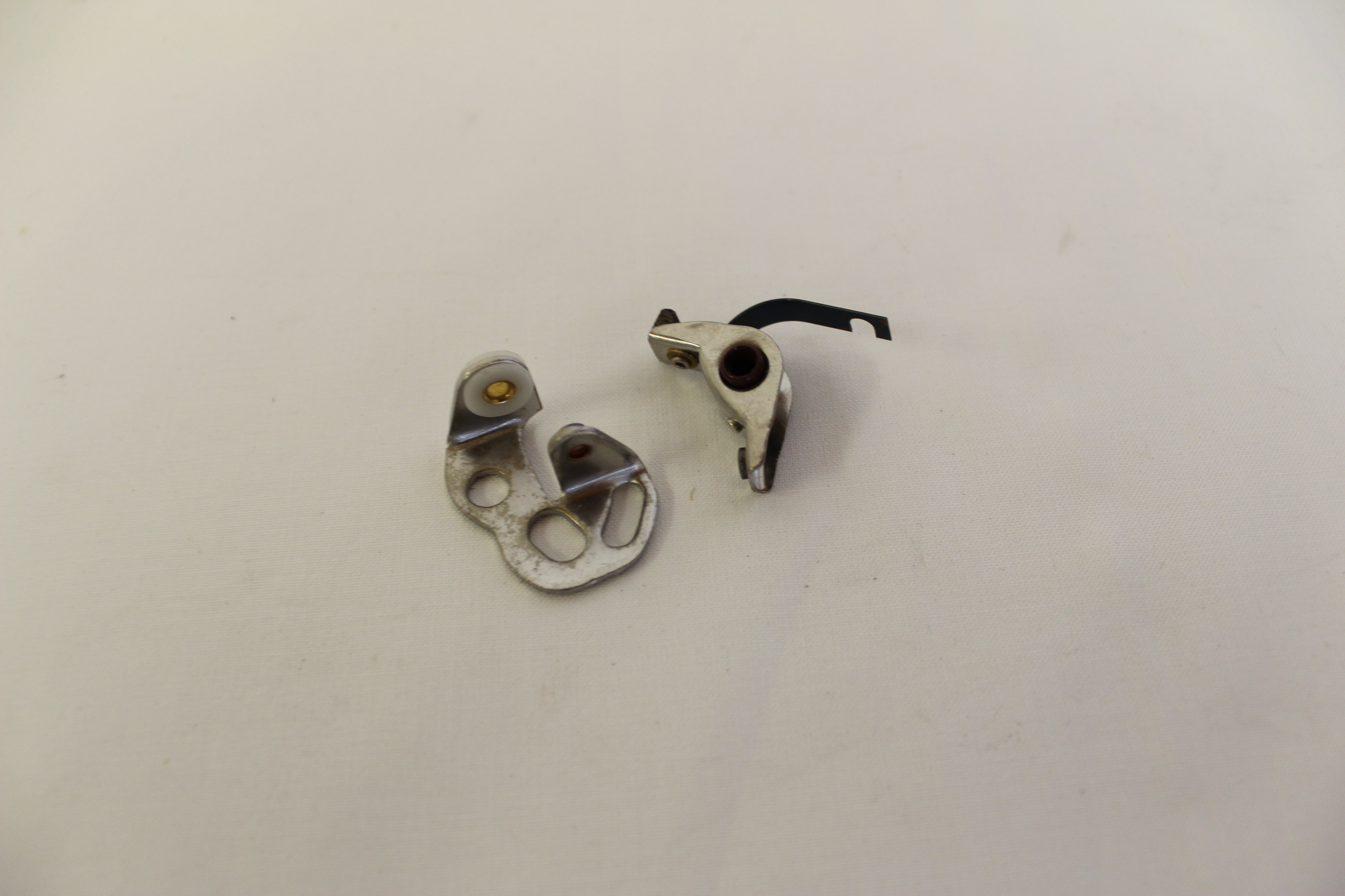 Unterbrecherkontakt, vollständig