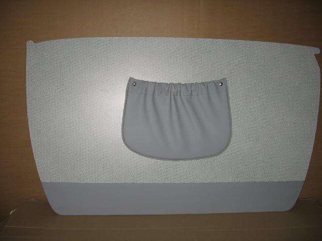 Türverkleidung mit Tasche u. Schutzstreifen in Gr