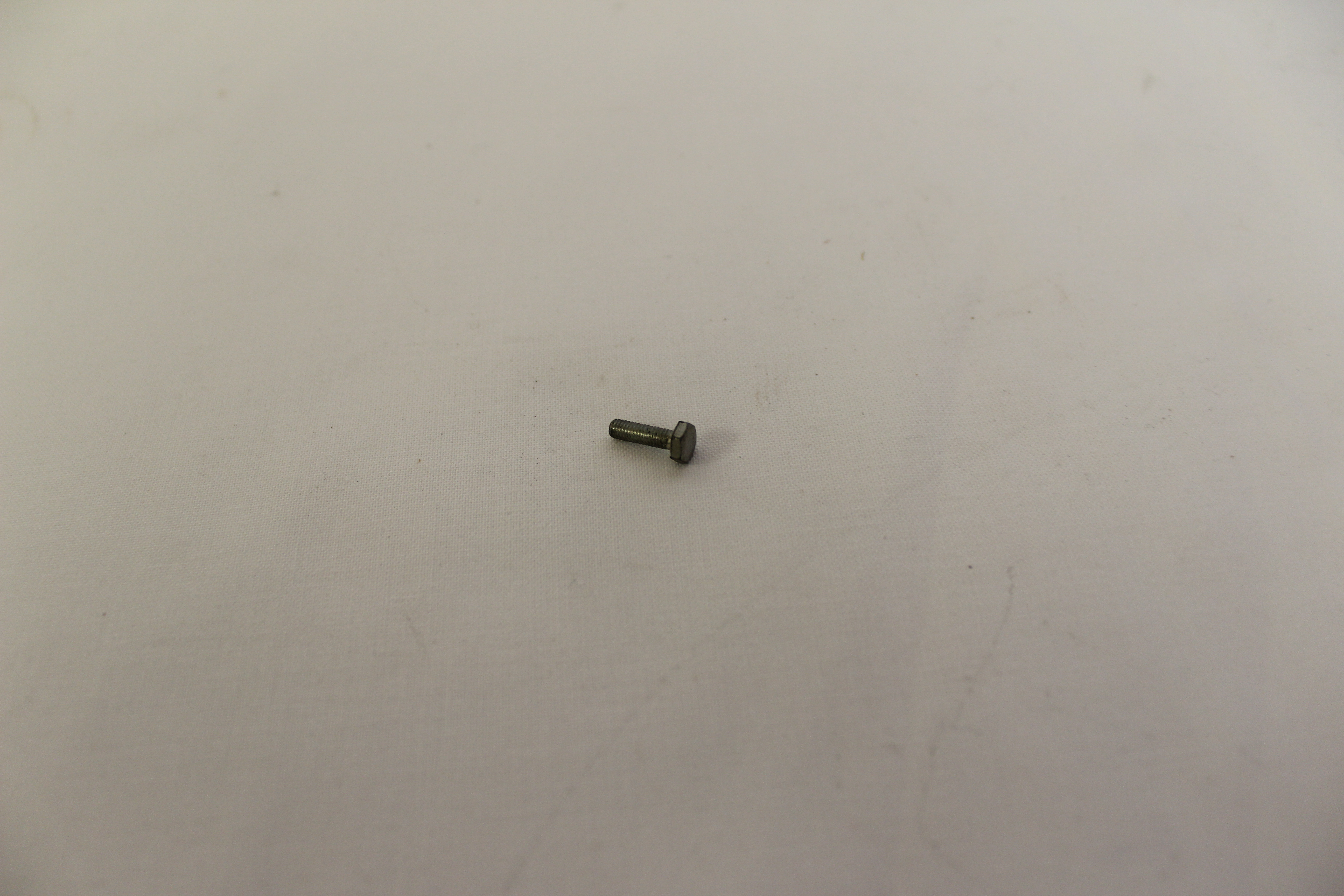 Schraube M3 x 10 verzinkt