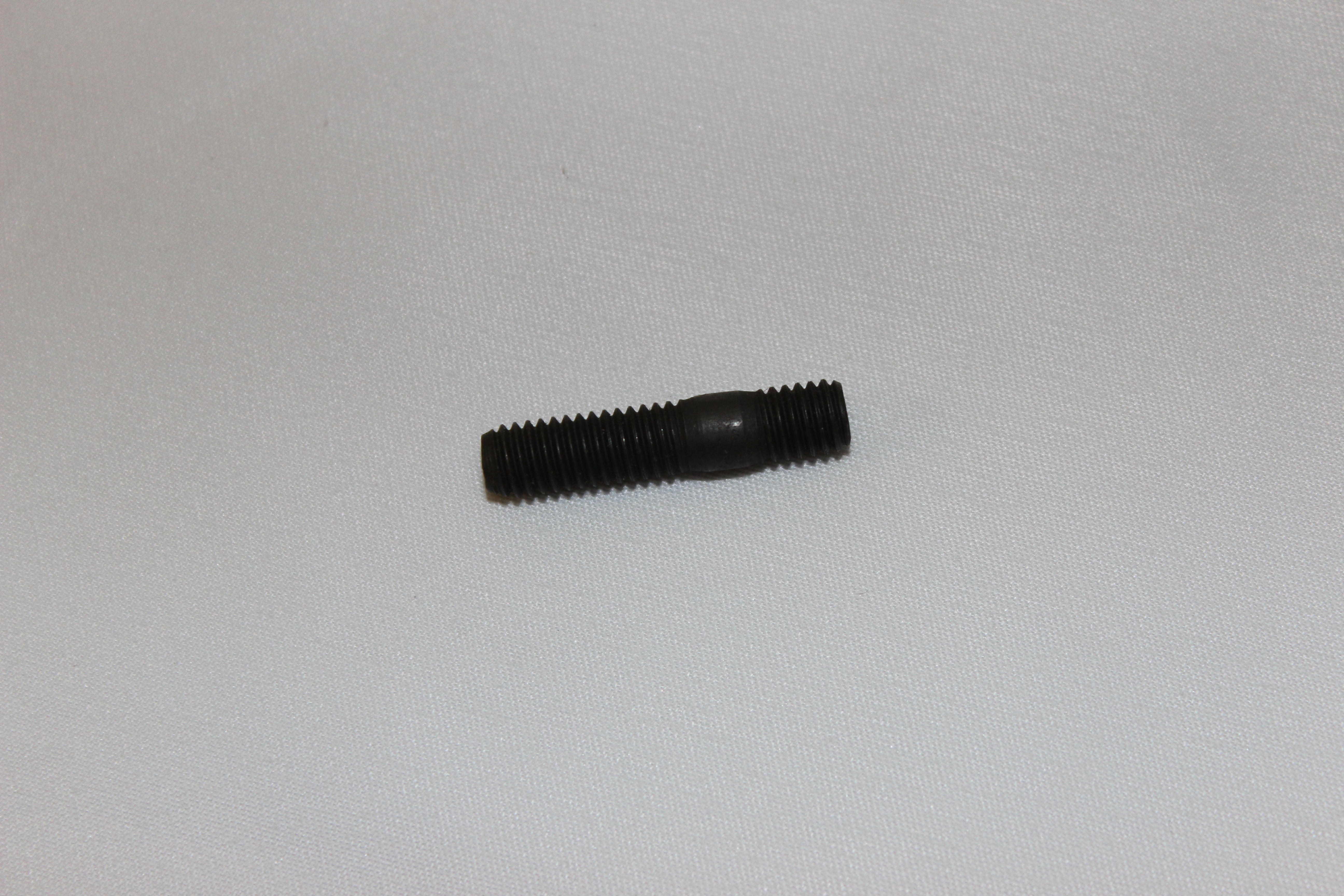 Stiftschraube M8 x 30